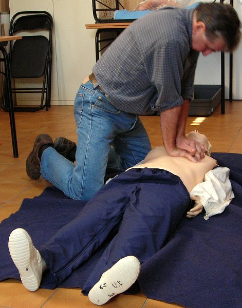 2010-10-19 02 Massage cardiaque.JPG